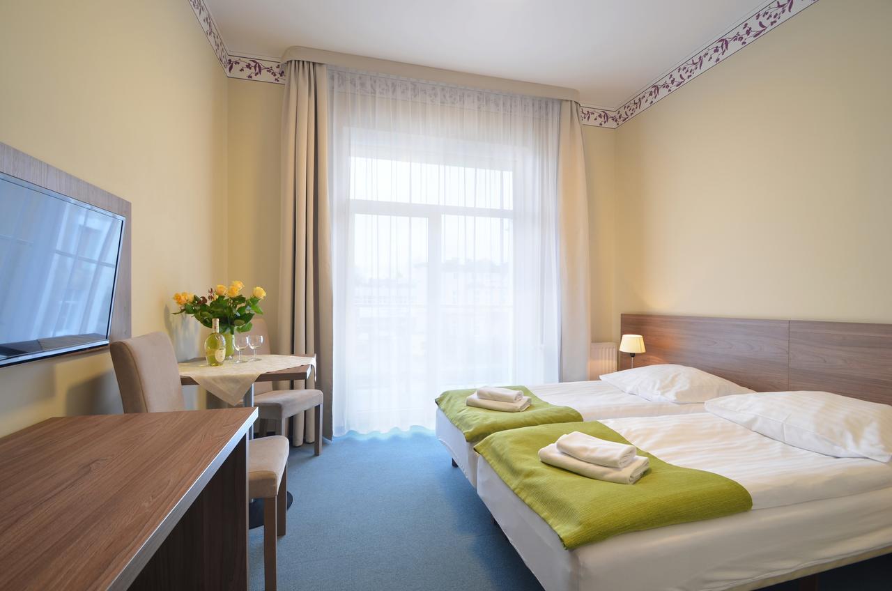 Hotel Zorza Kolobrzeg Bagian luar foto