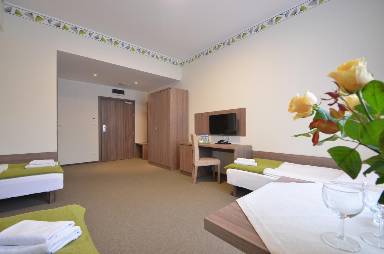 Hotel Zorza Kolobrzeg Bagian luar foto