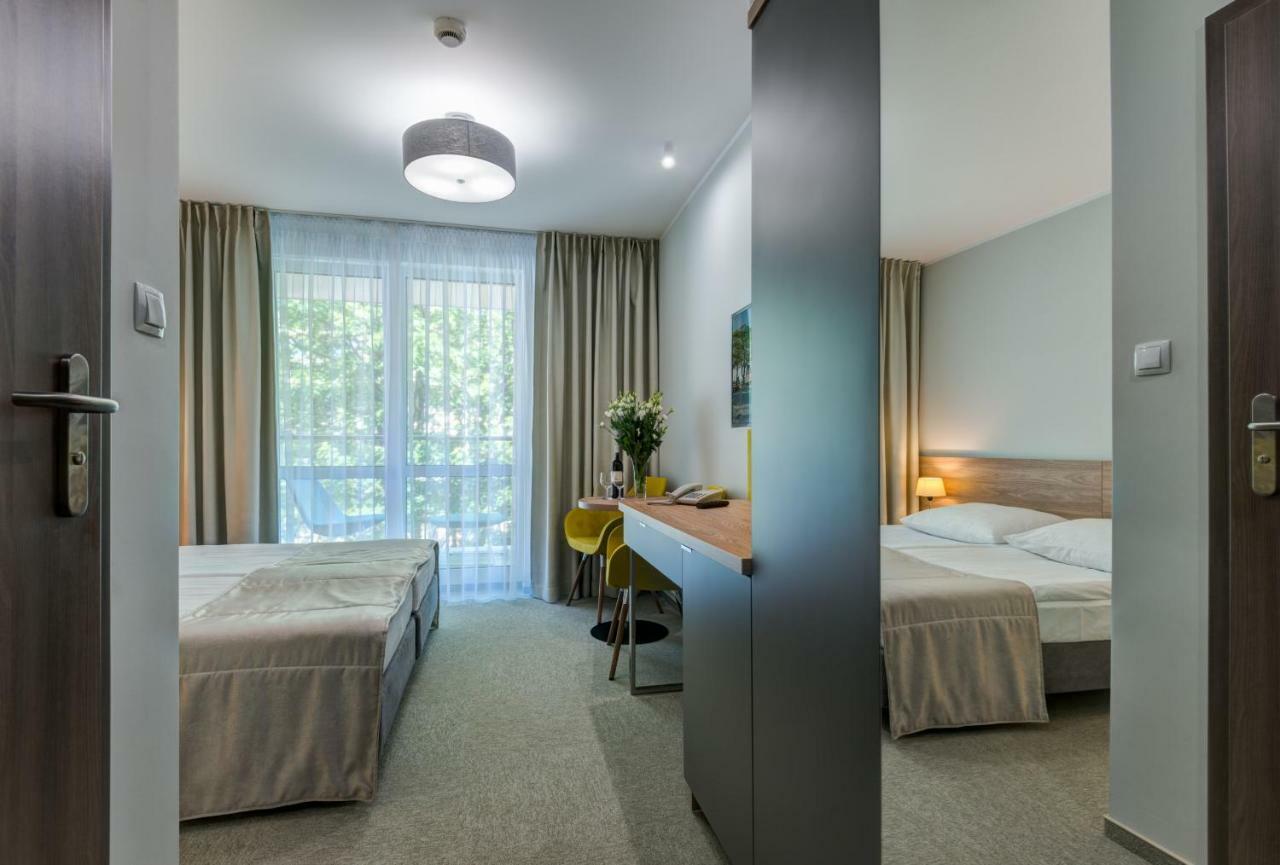 Hotel Zorza Kolobrzeg Bagian luar foto