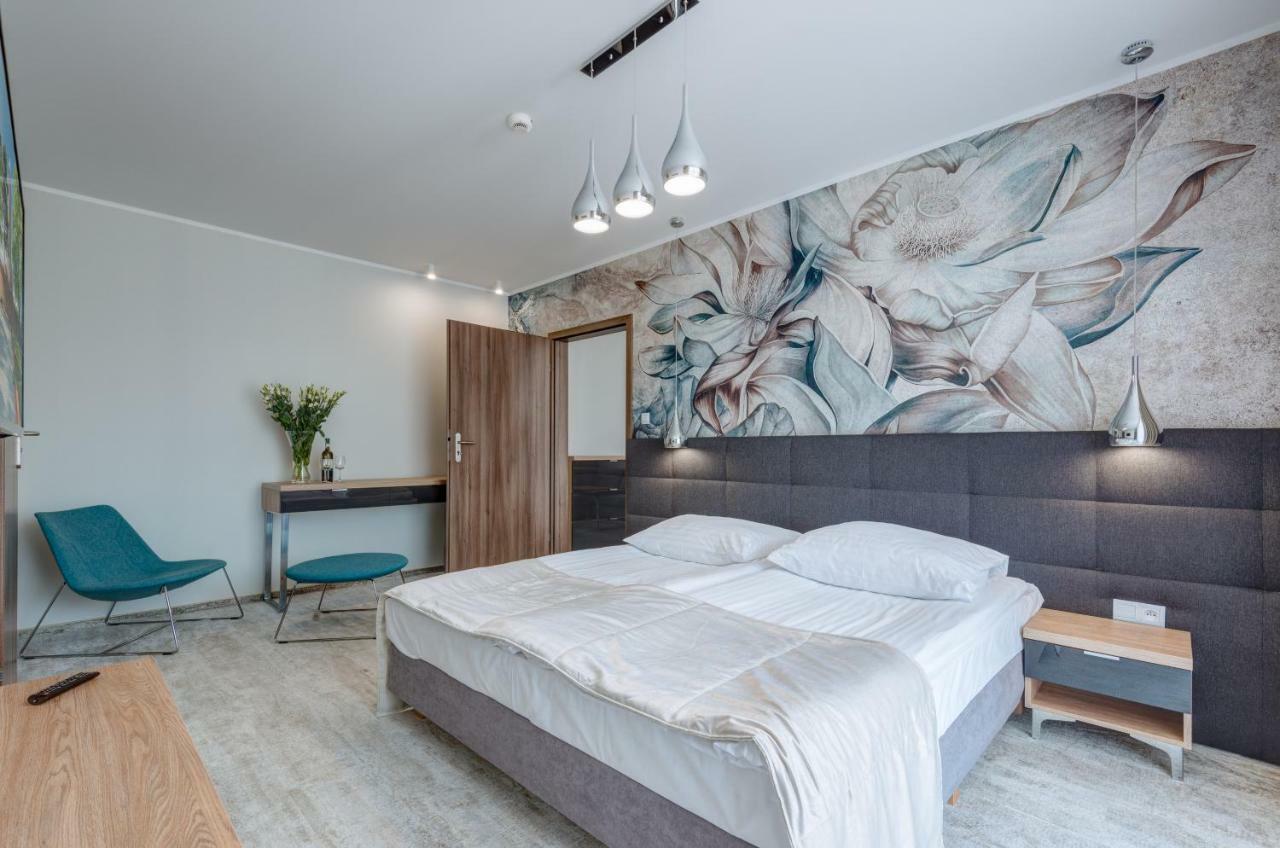 Hotel Zorza Kolobrzeg Bagian luar foto